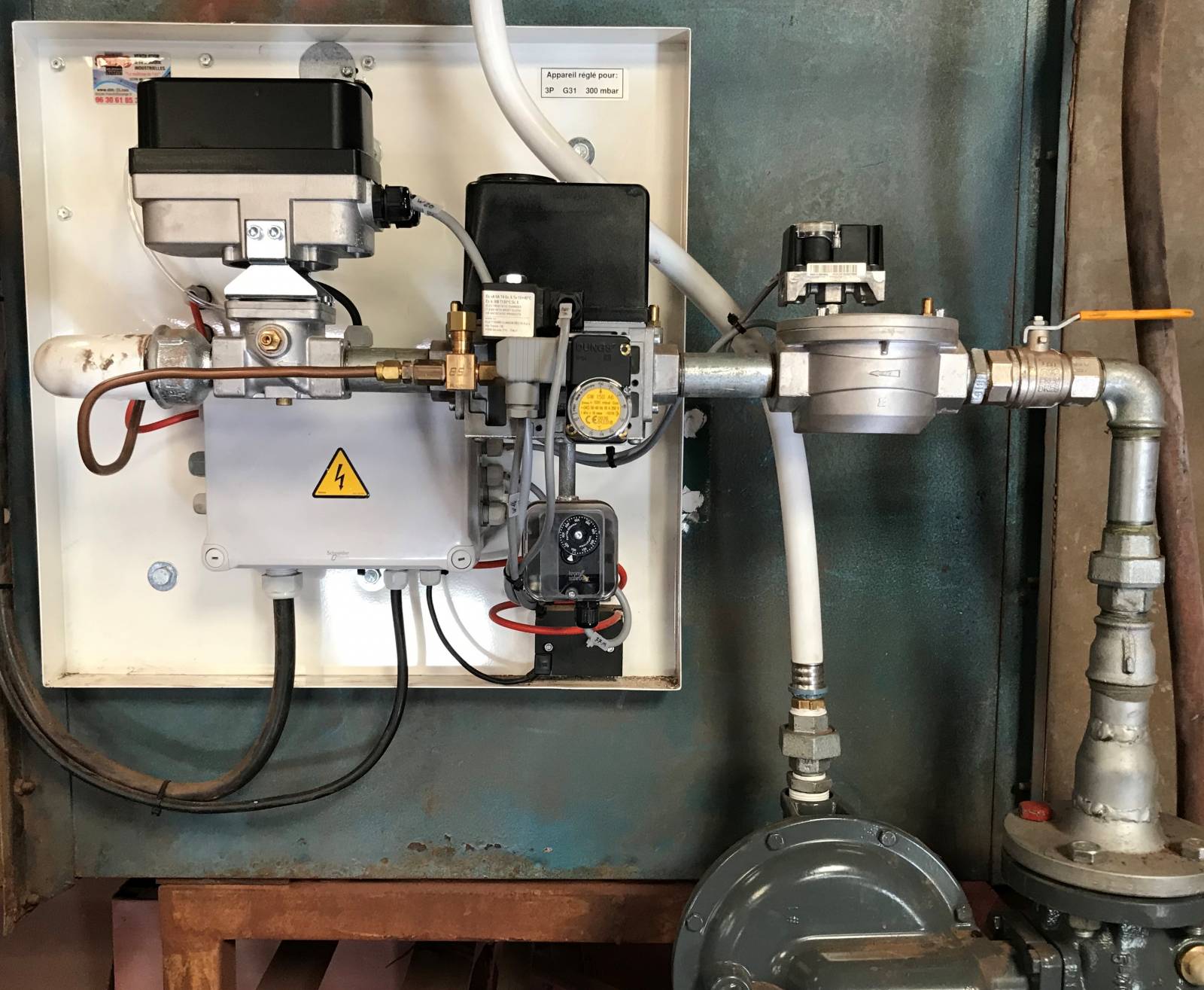 Vente d'équipements de cabinet de traitement de surface pour peintures et poudres à Lyon en Rhône-Alpes 69