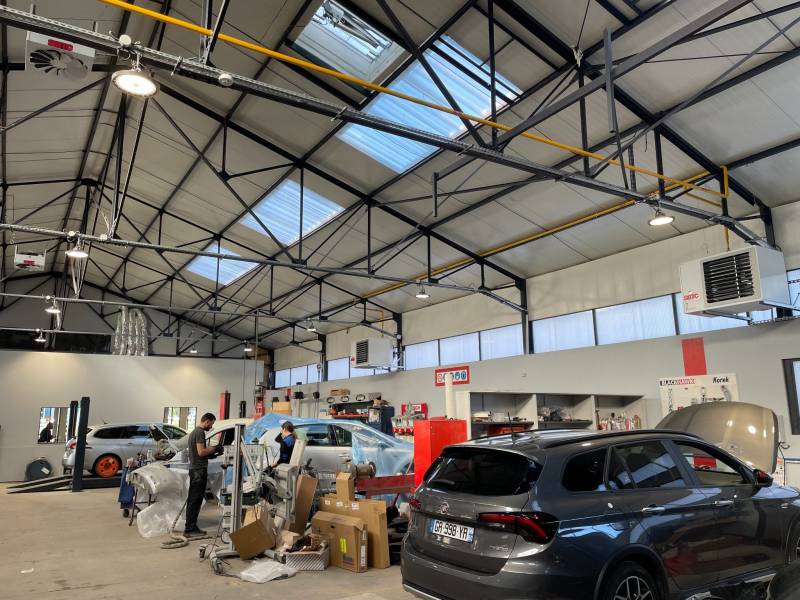 installation d'aérothermes et déstratificateur à Saint Médard en Jalles chez un carrossier